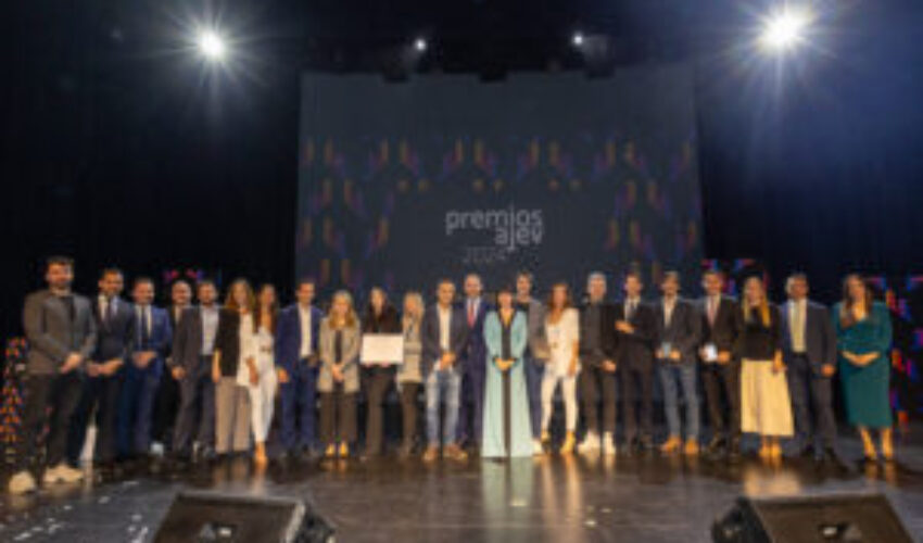 Ganadores Premios AJEV 2024
