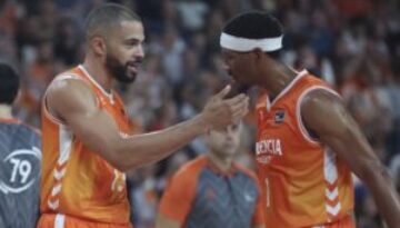 PLANTILLA FOTOS WEB esRadio (20)