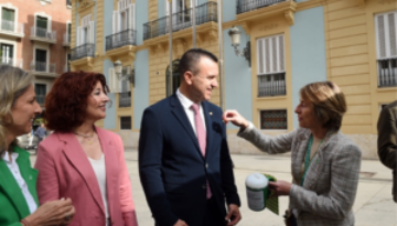 esradiovalencia.com